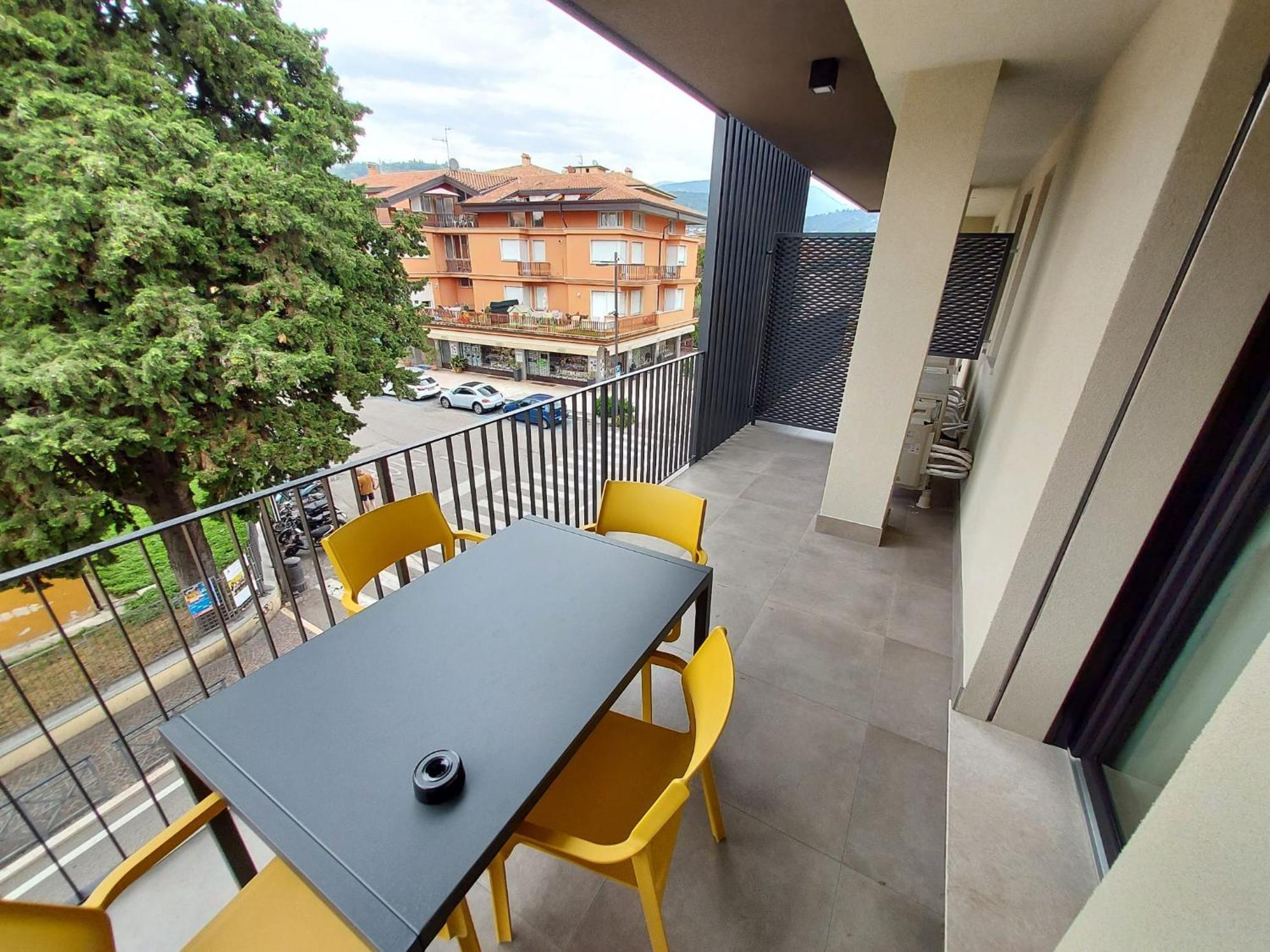 Apartmentsgarda Garda  Ngoại thất bức ảnh