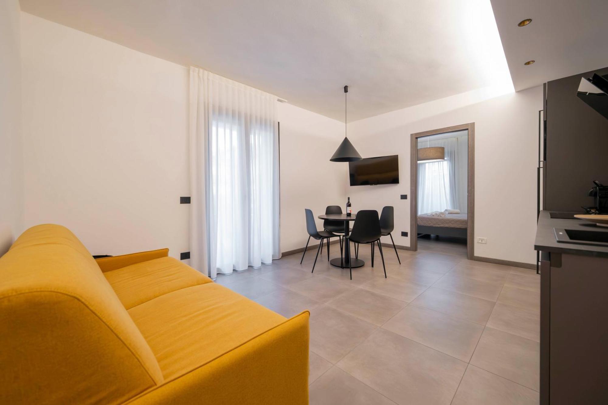 Apartmentsgarda Garda  Ngoại thất bức ảnh