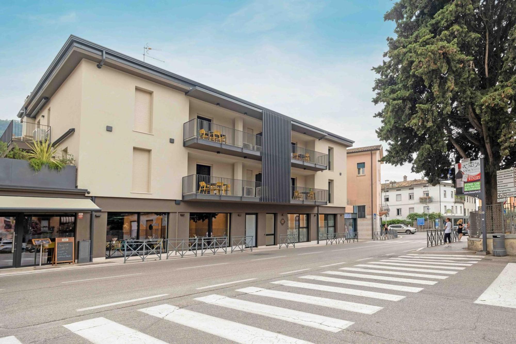 Apartmentsgarda Garda  Ngoại thất bức ảnh